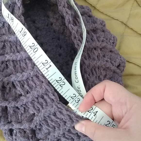 Women's Small Lavender Handmade Crocheted Spiral Beret - Picture 8 of 8